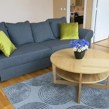 - City Center Apartment *