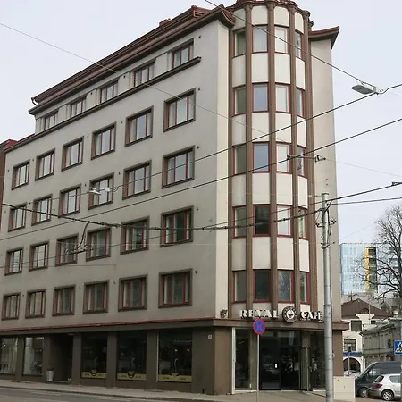- City Center Apartment